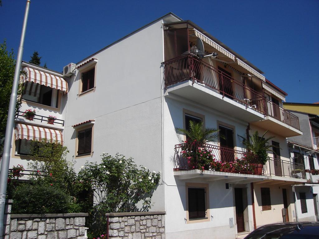 Apartment Tea Katnic Crikvenica Eksteriør billede